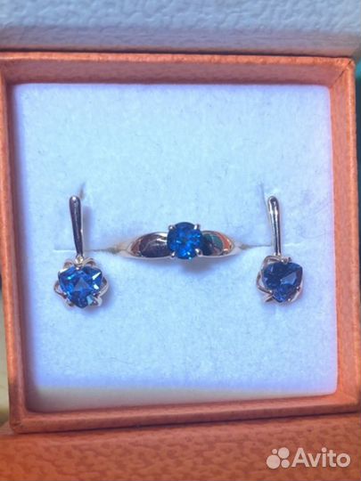 Золотые серьги и кольцо с топазом Лондон