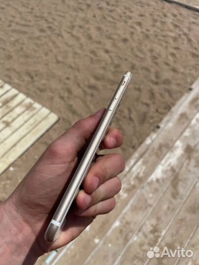 Телефон iPhone 7 plus