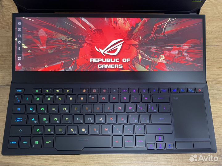 Asus ROG Zephyrus DUO 15 SE, 4K, 16Gb RTX 3080