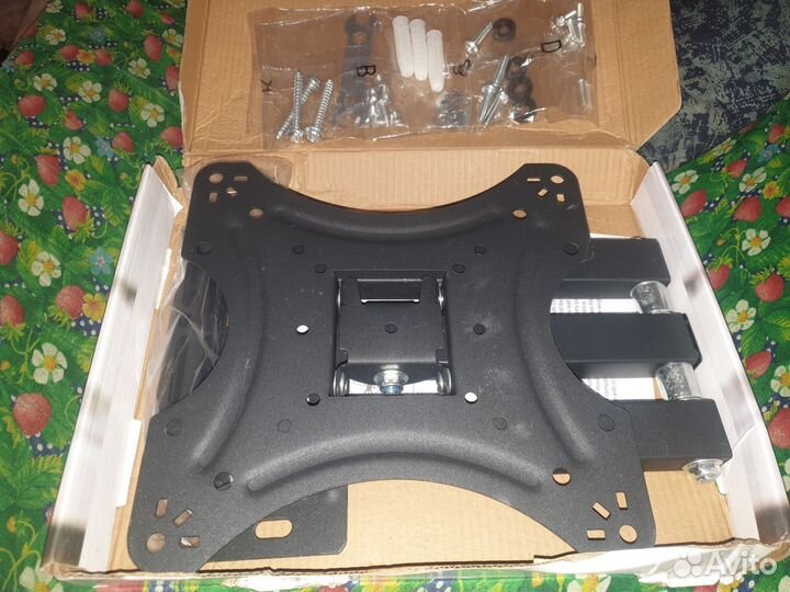 Кронштейн для телевизора поворотный