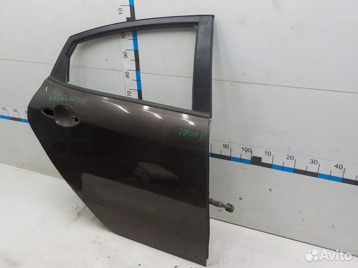 Дверь задняя правая на Kia Rio 770044Y000