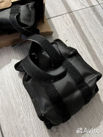 Утяжелители для ног 1 кг x 2 шт