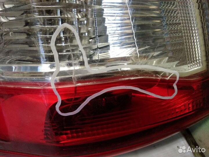 Фонарь задний наружный левый Nissan Qashqai