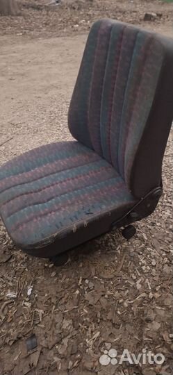 Сиденье водительское mercedes 814