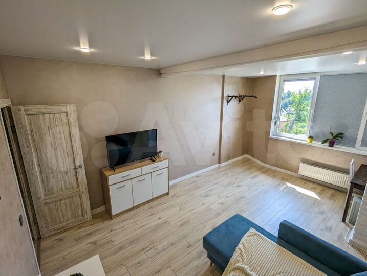 2-к. квартира, 59 м², 8/8 эт.