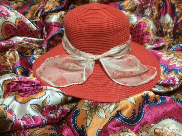 Шляпа летняя кораллового цвета