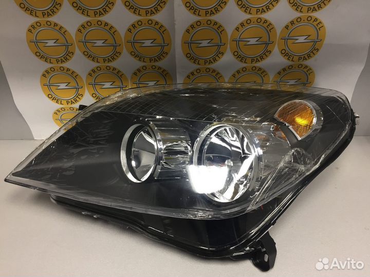 Фара передняя Opel Astra H L/R черная
