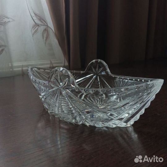 Хрустальная ваза