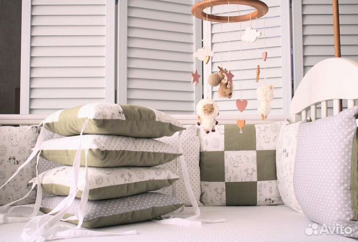 Комплект бортиков в кроватку