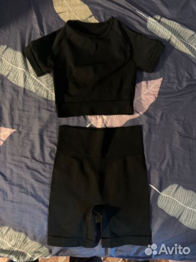 Спортивный костюм женский