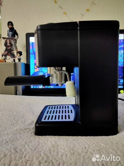 Кофеварка рожковая De'Longhi Bar 14