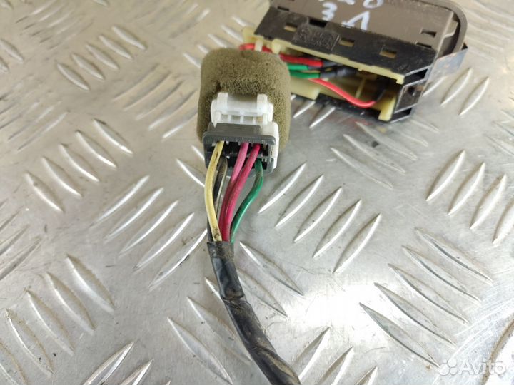 Кнопка стеклоподъемника Kia Sportage 1993 2006