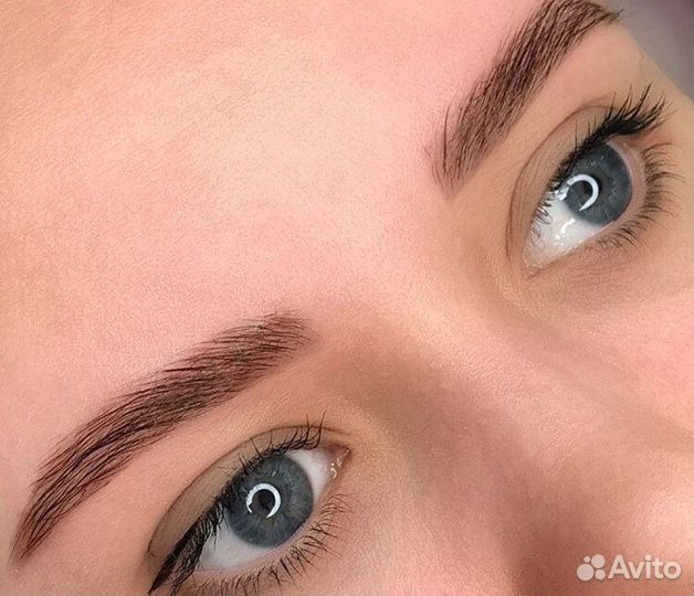 Наращивание ресниц, оформление бровей