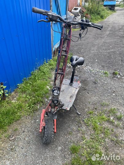 Электросамокат Ultron T128