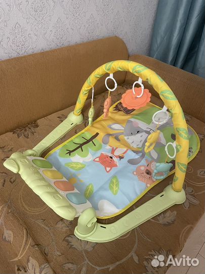 Развивающий коврик с пианино