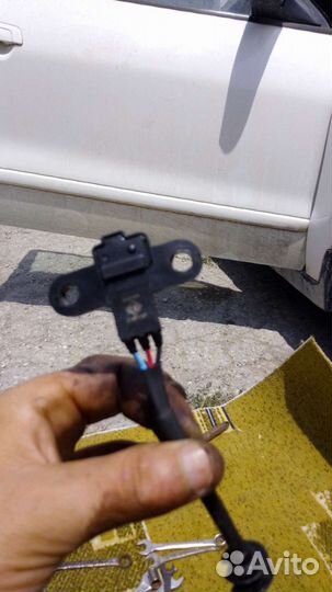 Датчик коленвала mitsubishi galant 8