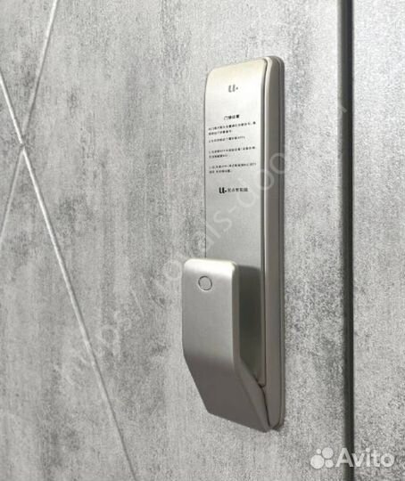 Металлическая дверь с электронным замком