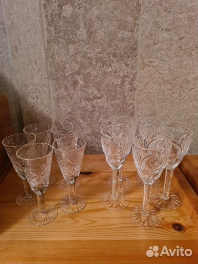 Хрустальные рюмки на ножке комплекты