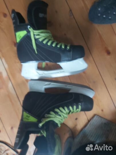 Коньки хоккейные