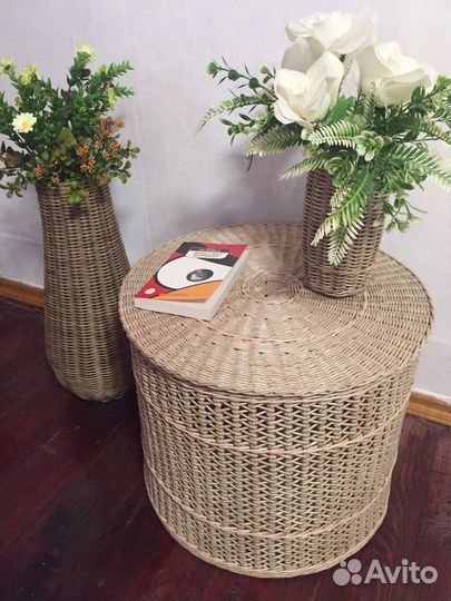 Плетёная корзина круглая,тумба, столик