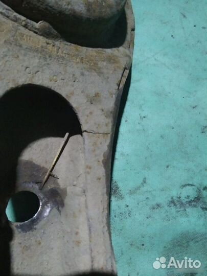 Рычаг поперечный Ford Focus