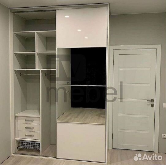 Шкаф в детскую