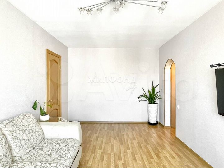 4-к. квартира, 62 м², 8/9 эт.