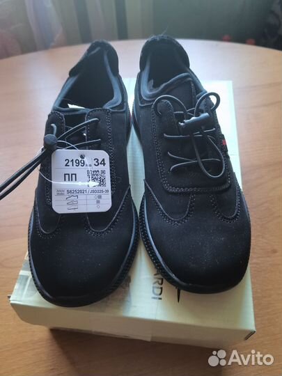 Кросы мальчику 34