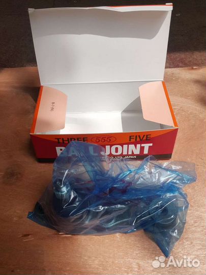 Шаровая опора нижняя правая наТойоту Веросса