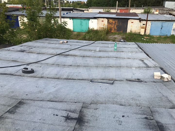 Гараж, > 30 м²