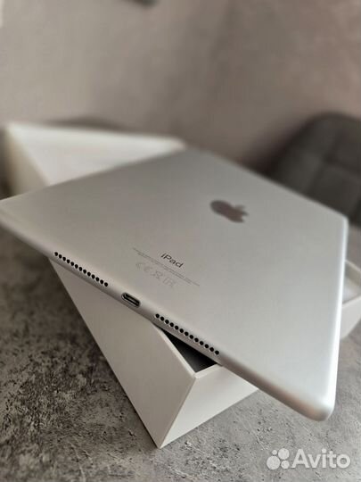 iPad 9 Wi-Fi 64 гб серебристый
