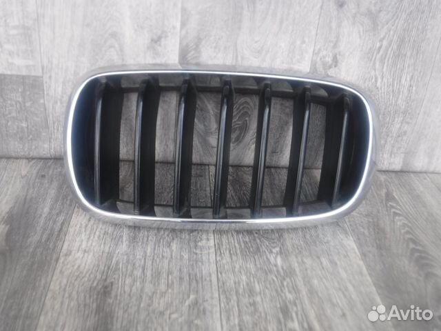 Решетка радиатора левая №905 BMW X5 2015