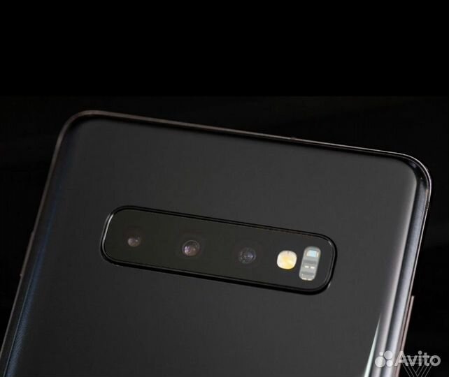 Samsung Galaxy S10, 8/128 ГБ