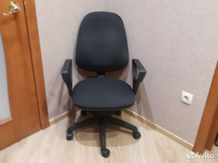 Компьютерное кресло бу