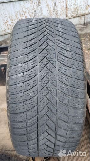 Bridgestone Blizzak LM-005 285/45 R20 112V