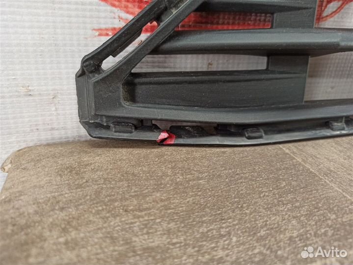 Решетка бампера переднего Volvo Xc60 с 2017 года