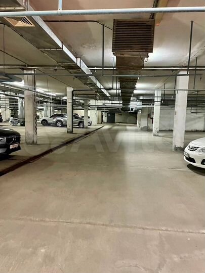 Машиноместо, 20 м²