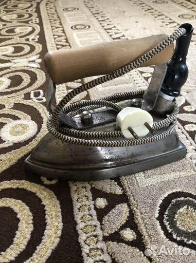 Старый утюг