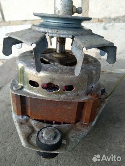 Двигатель от стиральной машины СССР