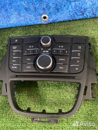 Блок управления магнитолой Opel Astra J A14XER