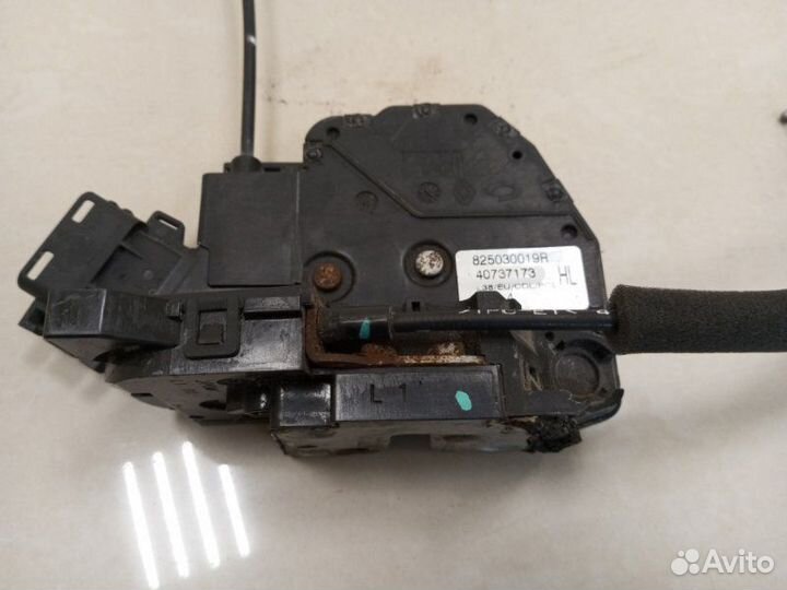Замок боковой двери задний левый Renault Fluence