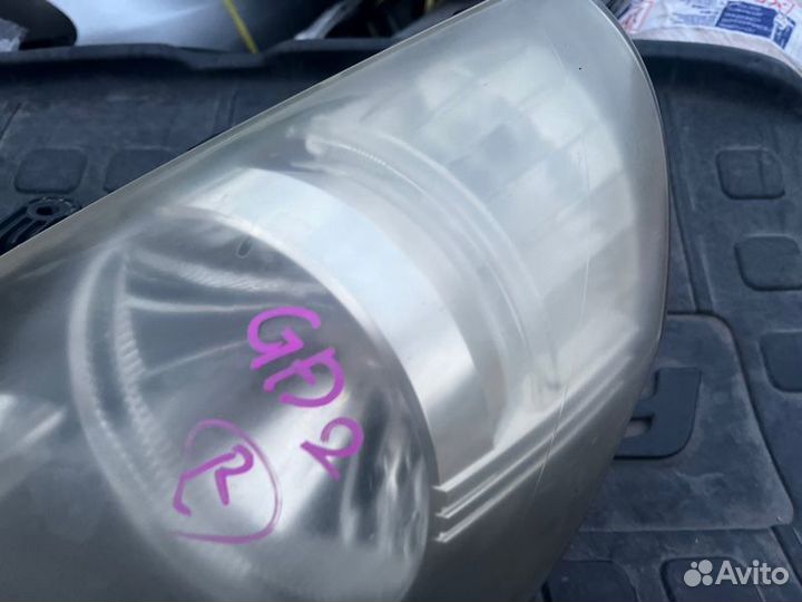 Фара передняя левая Honda Fit GD2