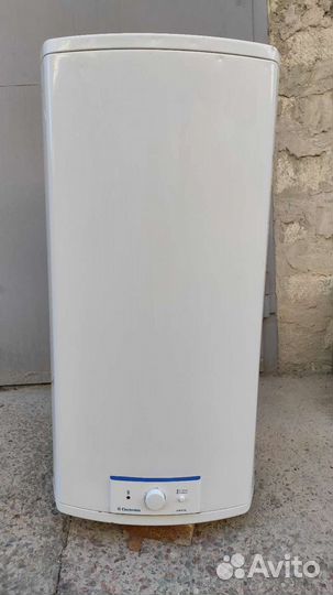 Бойлер 100л Electrolux