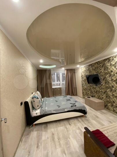 2-к. квартира, 64 м², 1/9 эт.