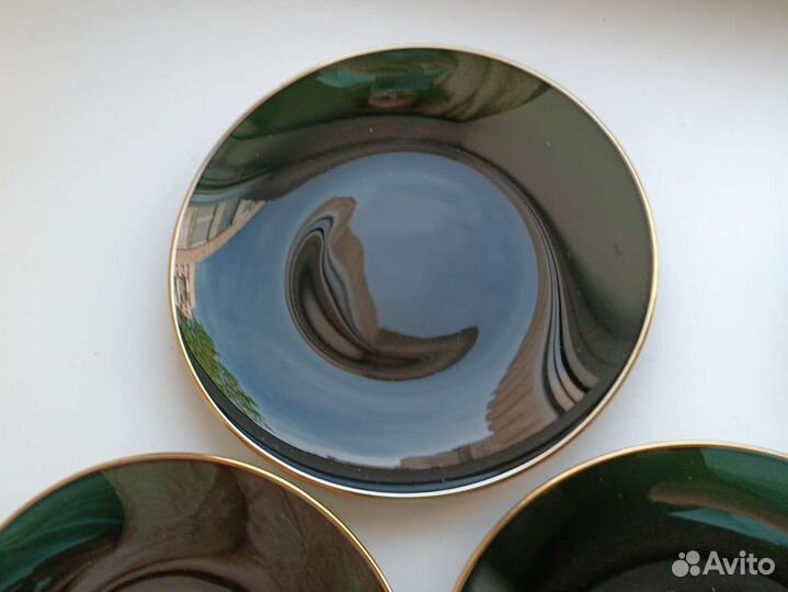 Десертные тарелки новые тёмное стекло