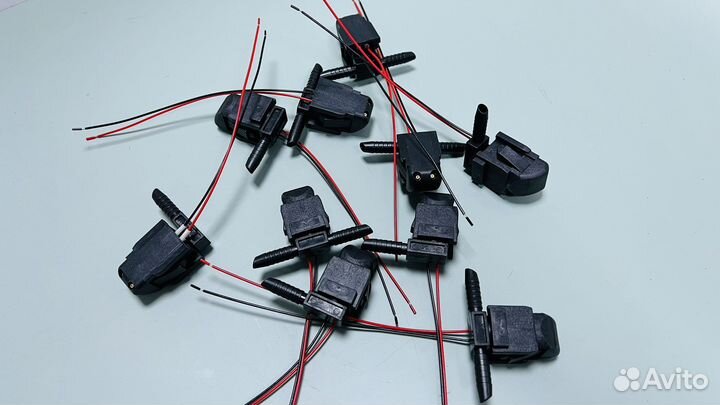 Форсунка омывателя лобового стекла Mercedes w211