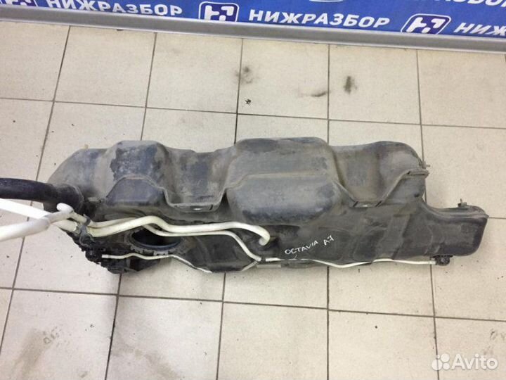 Бензобак Skoda Octavia A7 1.6 cwva 2016
