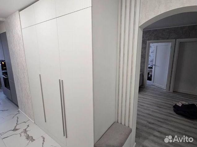 Шкаф в прихожую на заказ