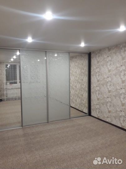 Двери для перегородки