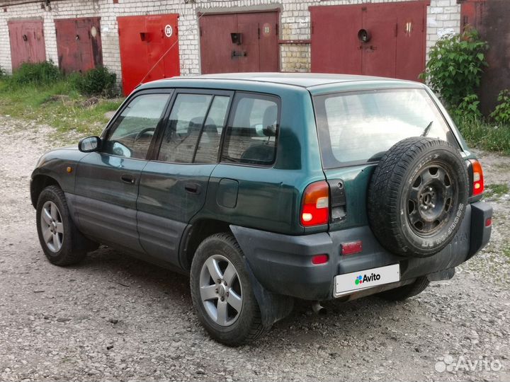 Toyota RAV4 2.0 МТ, 1995, 320 000 км